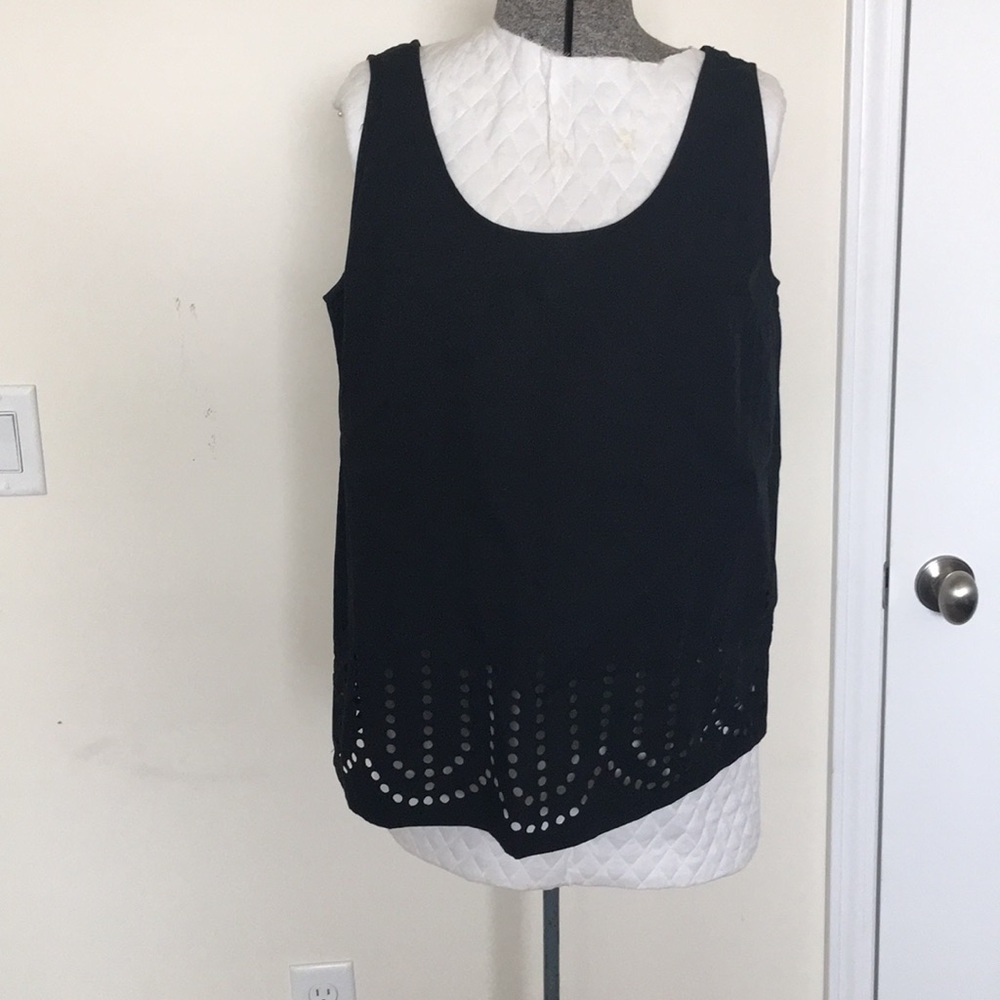 Black Gap Women’s Sleeveless Blouse Size L
